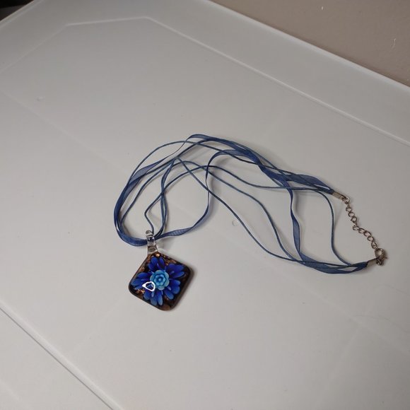 Blue Glass Flower Pendant Necklace 20 Inches Long - Picture 2 of 11